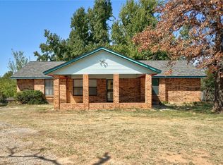 19505 Crystal Ct, Harrah, OK 73045