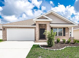5805 Guinevere Ln, Milton, FL 32583