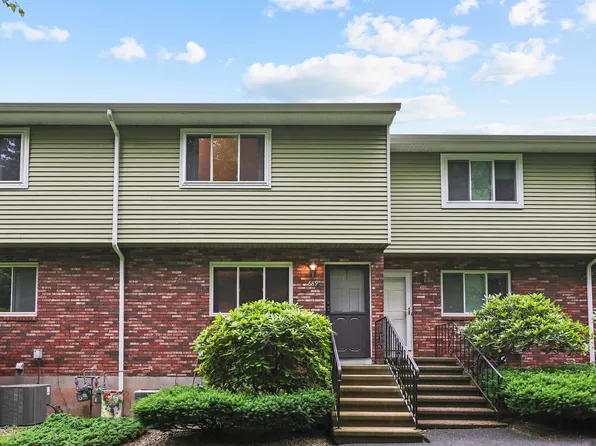 689 Churchill Drive #689, Newington, CT 06111