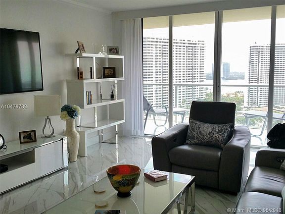2nd image of 4000 Island Blvd #2103