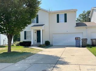 30 Chesterfield Ct, Wentzville, MO 63385