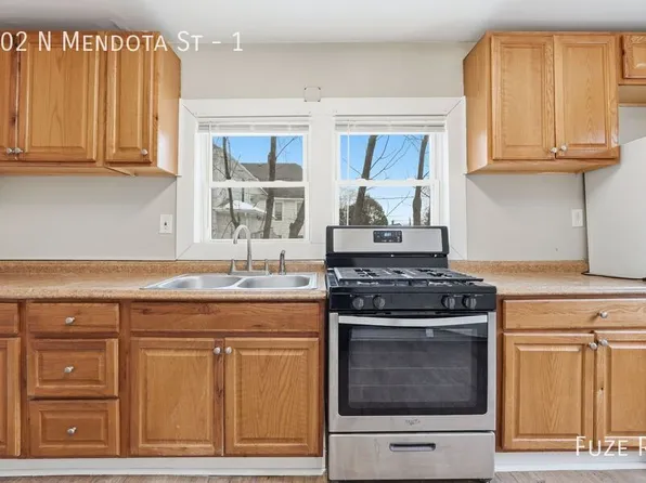 602 Mendota St #1, Saint Paul, MN 55106