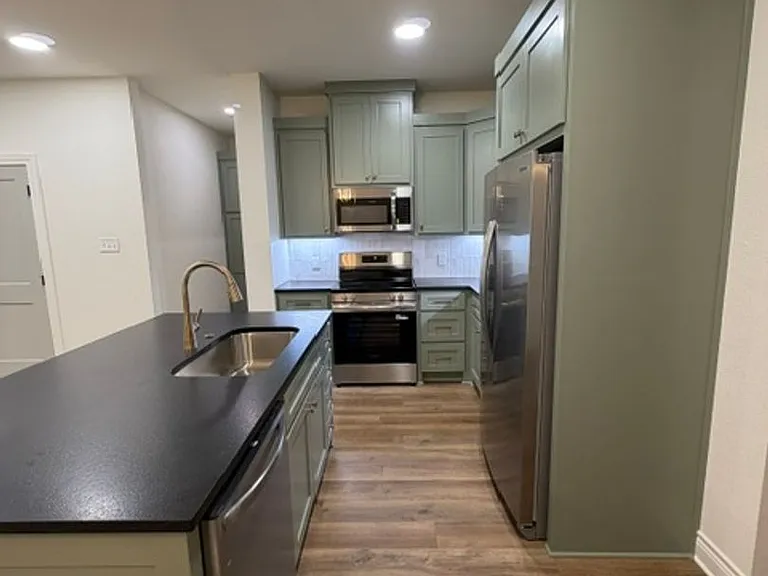 303 Live Oak St — Photo 22