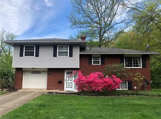 797 Newcastle Dr, Akron, OH 44313