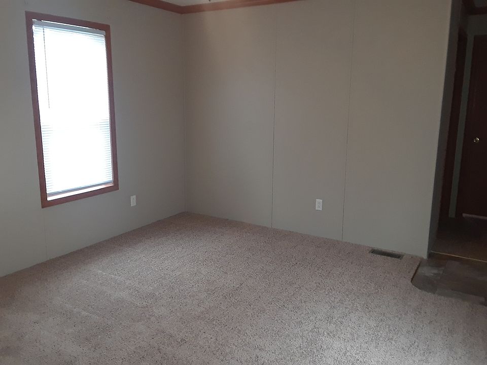 2nd image of 47 Sioux Ct