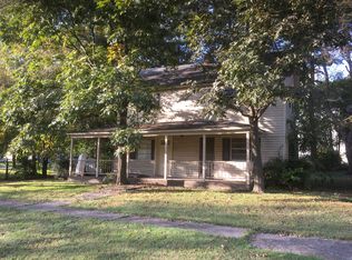 318 W Cleveland St, Stuttgart, AR 72160