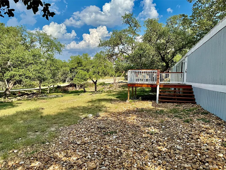 750 Oak Mdws — Photo 3