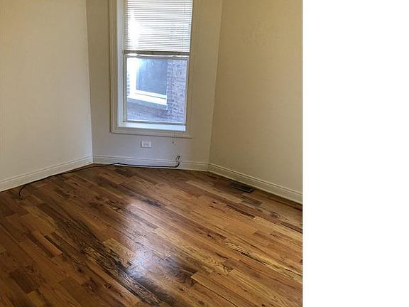 3rd image of 4343 W Monroe St #1