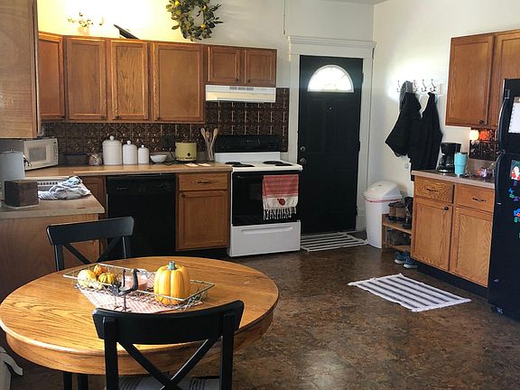 Eat in kitchen. This is the 1st floor large 2 bedroom