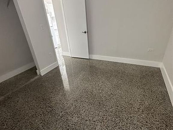 2nd image of 211 SW 18th Ave #215-2