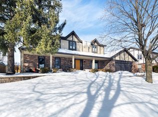 1006 Windsor Dr, Shorewood, IL
