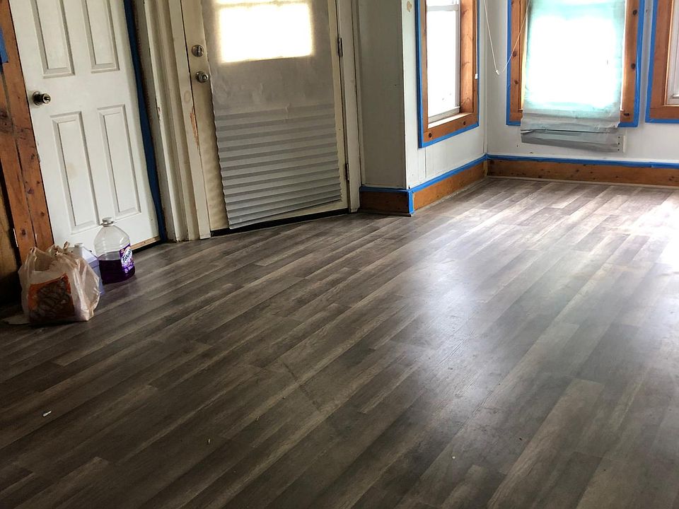 1st image of 129 Hammond St #2