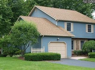 102 Topaz Trl, Cortland, OH