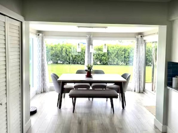 225 SW Cabana Point Cir