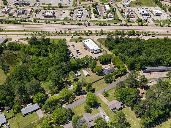 4th image of 100 Rosedale Dr
