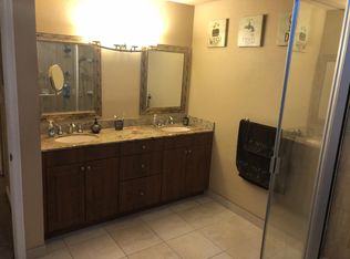 2260 Bayberry Dr, Pembroke Pines, FL 33024