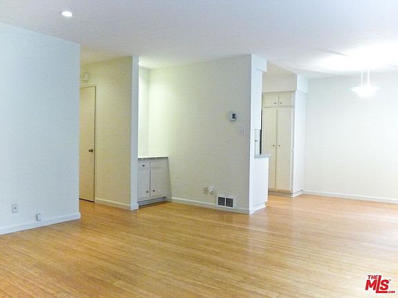 2nd image of 11937 Darlington Ave APT 5