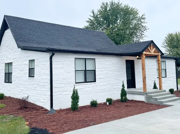 2068 S Avon Ave, Avon, IN 46123