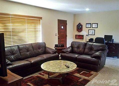 3rd image of 839 Windsor Dr