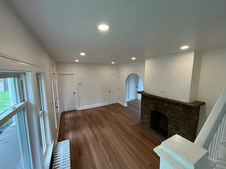 276 Mount Pleasant Rd — Photo 11