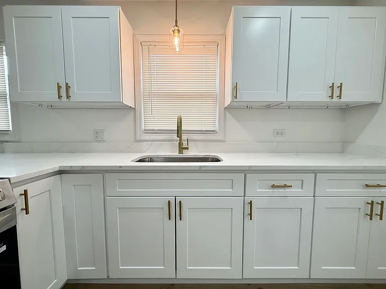14916 Langley Ave — Photo 9