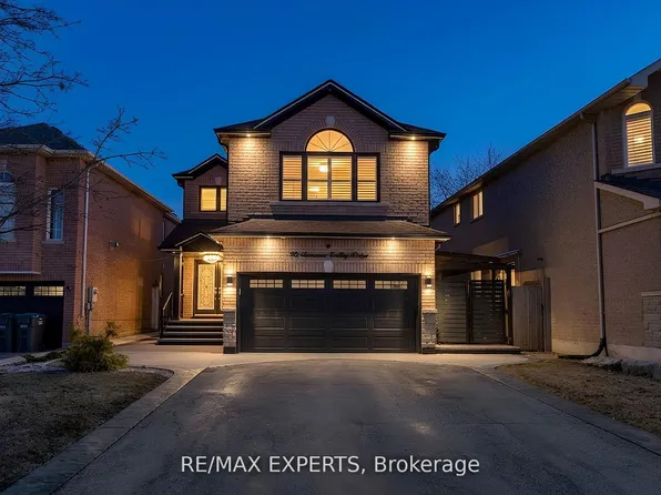 90 Summer Valley Dr, Brampton, ON L6Z 4T8