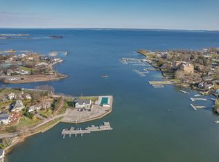 1001 Shore Acres Dr, Mamaroneck, NY