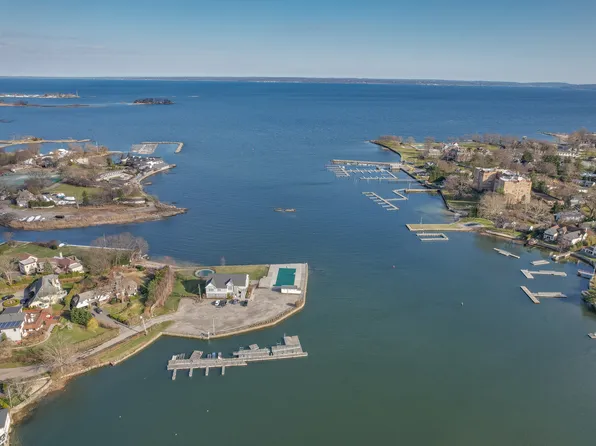 1001 Shore Acres Dr, Mamaroneck, NY 10543