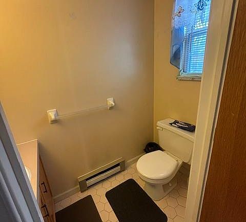 5th image of 415 N Filbert St
