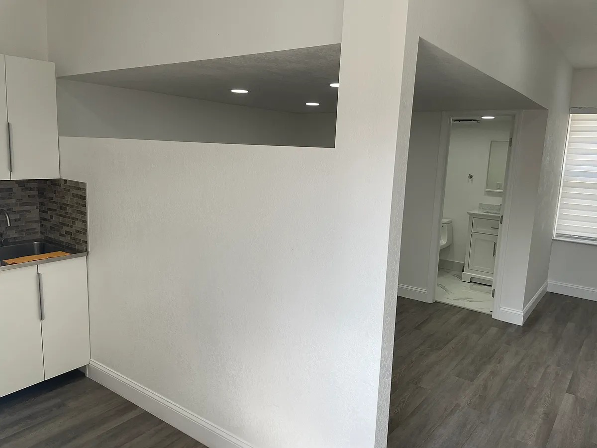 Building Photo - 14700 SW 170th Ter #1