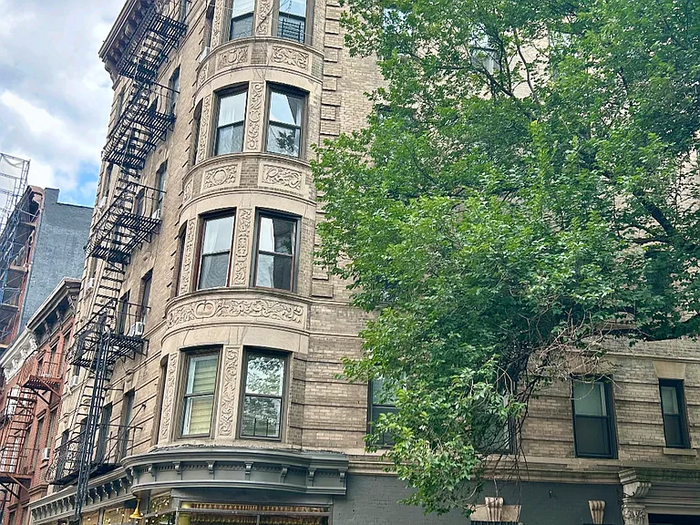 2 Jane St #3B — Photo 1