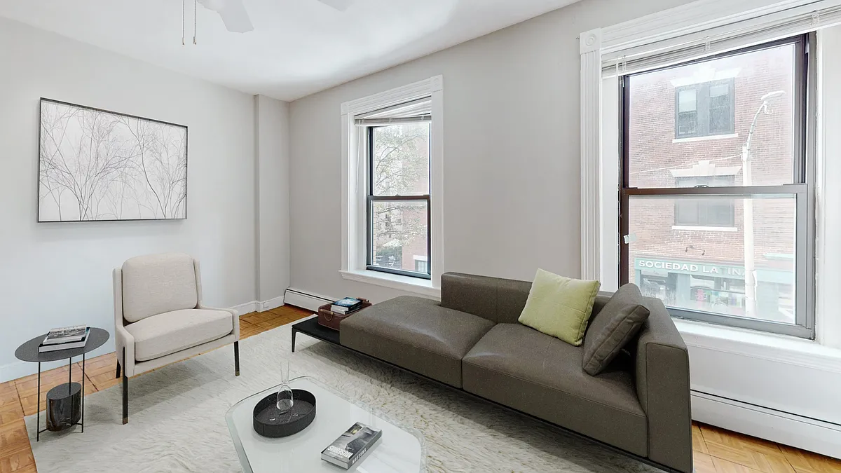 Building Photo - 1526 Tremont St #2
