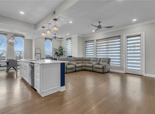 3810 N Mulberry Dr UNIT 101, Kansas City, MO 64116