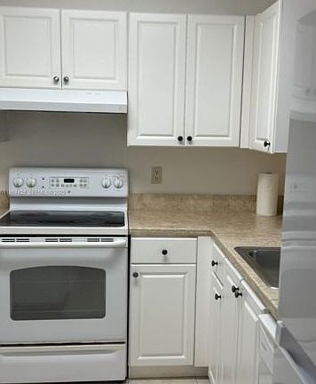 5th image of 307-1450 SE 3rd Ave #307