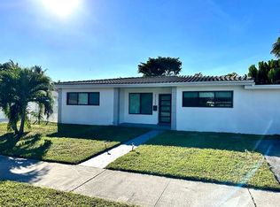 21220 NE 24th Ct, Miami, FL 33180
