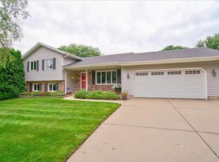 803 John St, Waunakee, WI 53597