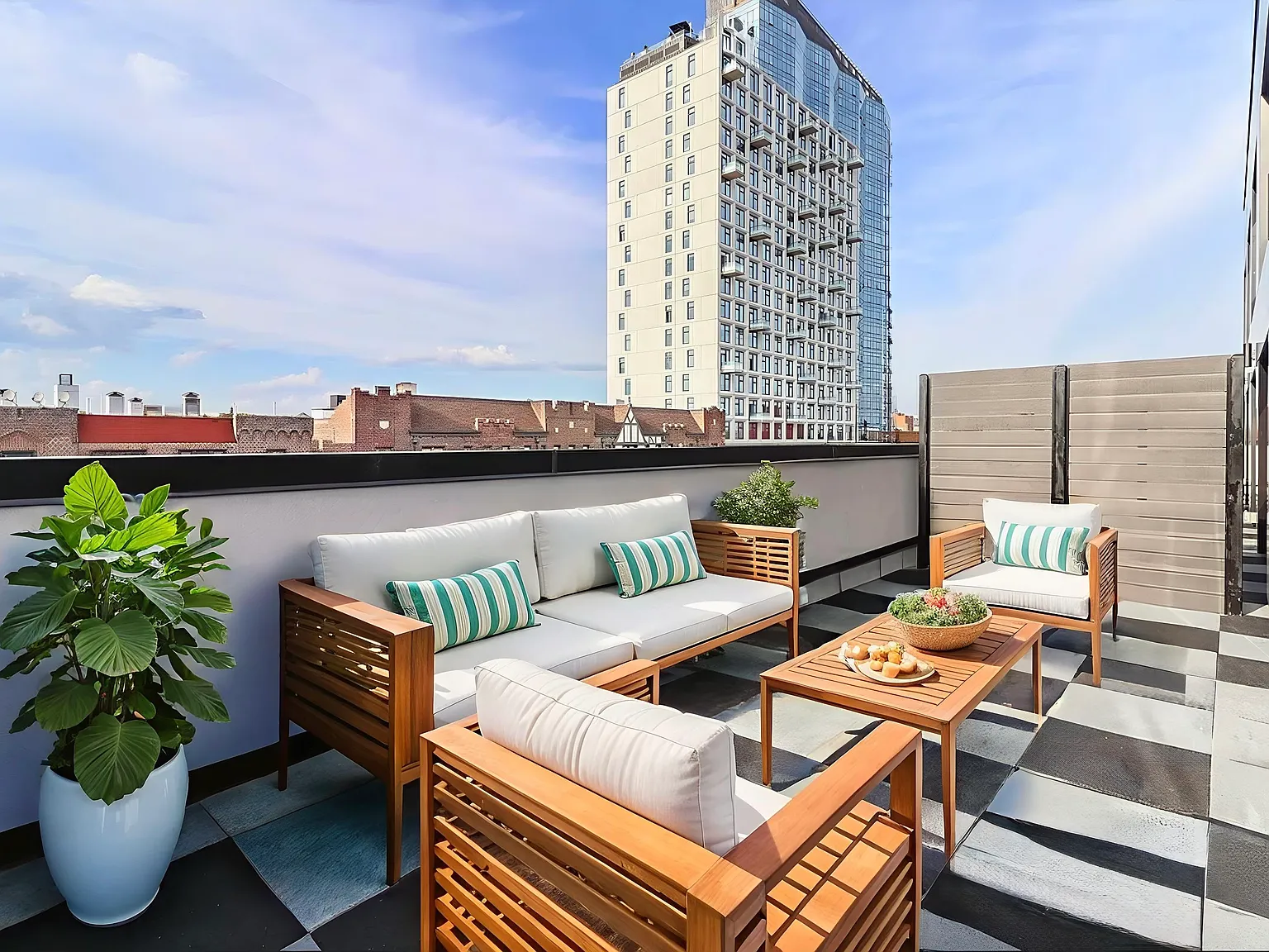 88 Linden Boulevard — Photo 2