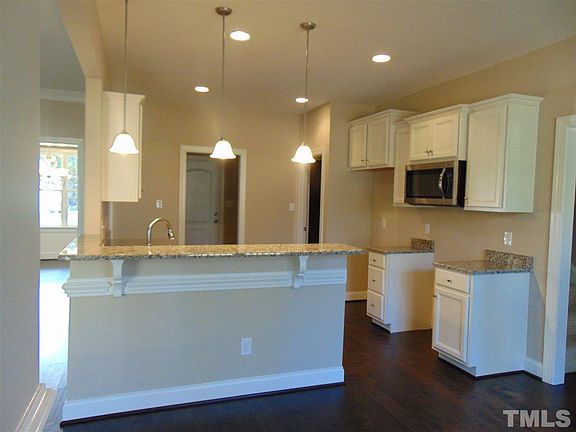 5th image of 67 Evie Dr #77