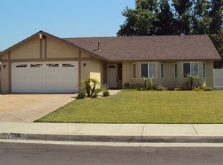 1368 W Shamrock St, Rialto, CA 92376