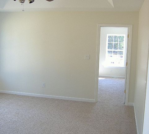 5th image of 108 Kelli Dr