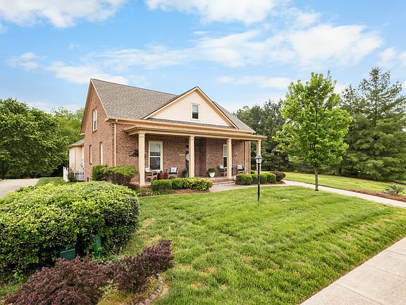 4th image of 2203 Exeter Ln