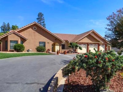 442 E Audubon Dr, Fresno, CA, 93720