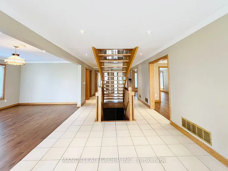 42 Metropolitan Cres — Photo 18