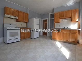 10 Brackett St #201, Brighton, MA 02135