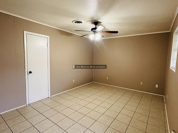 2nd image of 522 N 15th St #81001008