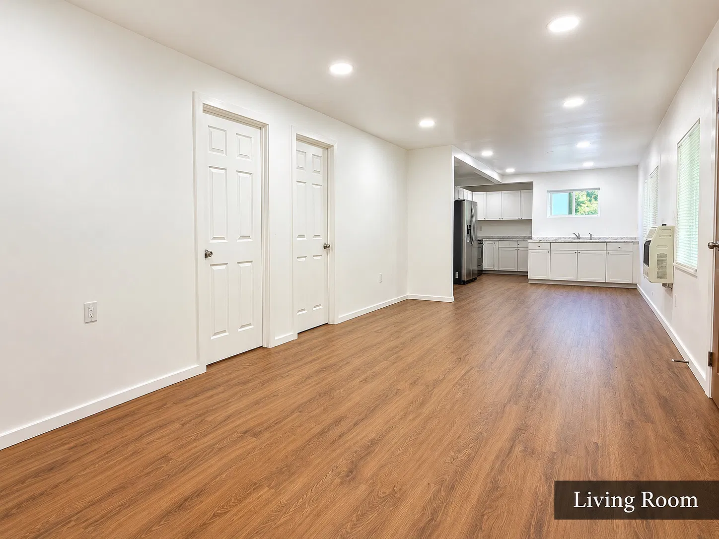 3 bed, $2,200 — Photo 3