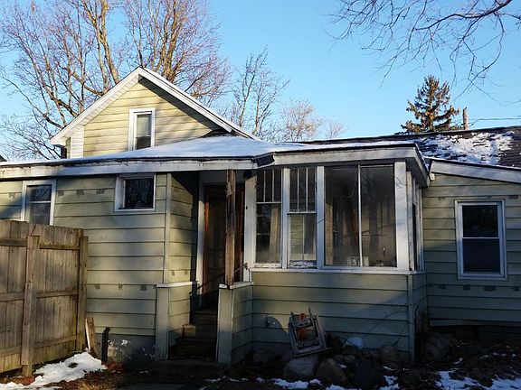 2nd image of 1220 E Vine St
