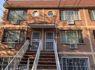 812 E 216th St #1, Bronx, NY 10467