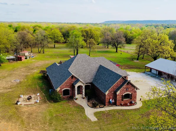 12619 E 233rd St S, Webbers Falls, OK 74470