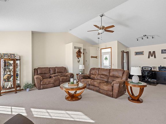 5th image of 15 Madison Cir